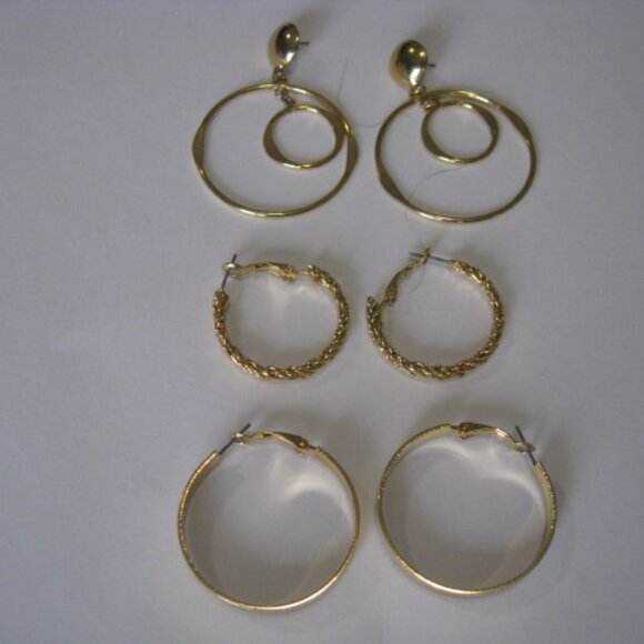 Lot of 3 Gold Tone Hoop Pierced Earrings - Picture 1 of 12